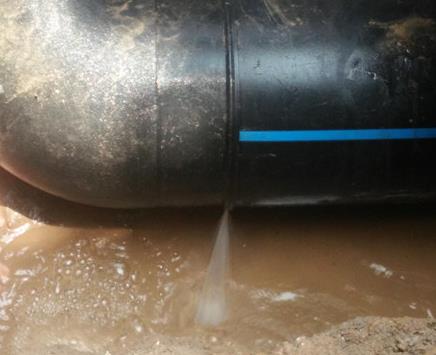 兴化楼顶渗水维修公司为大家分享下兴化卫生间漏水维修修补技术!